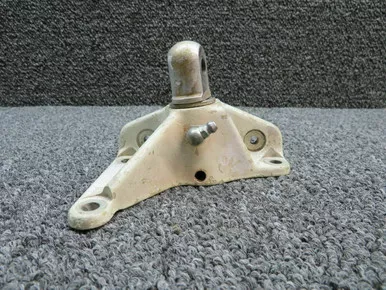 95643-008 Piper PA32R-301 Main Gear Truss Bracket Assy LH 5/16"